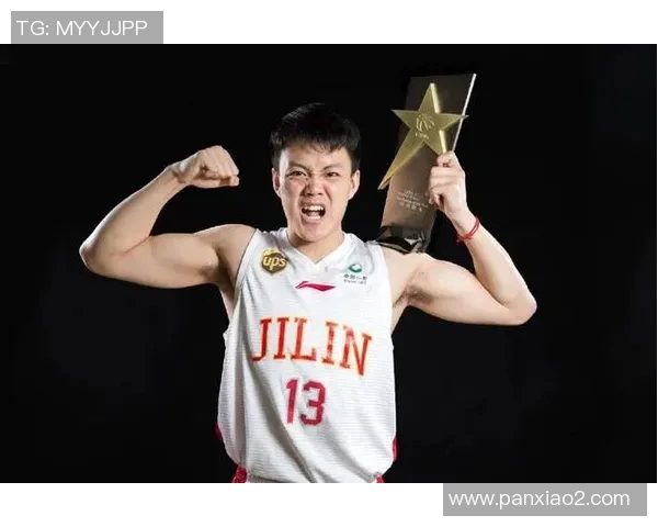 湖人对决公牛哈雷尔展现实力引发球迷热议与期待